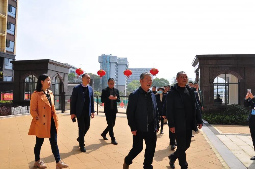 萍乡“南延”新城区初具雏形​，两大王牌项目迎来区长现场督导